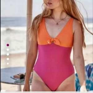 New Summersalt The Jetsetter One Piece Swimsuit Orange Pink Tie Padded cups Sz 6
